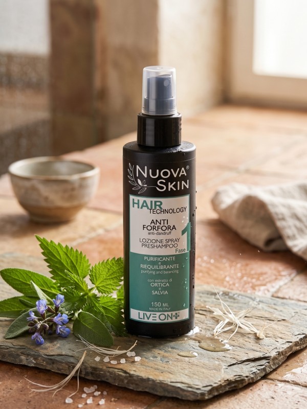 Nuova Skin Lozione Spray Preshampoo Antiforfora Riequilibrante 150ml